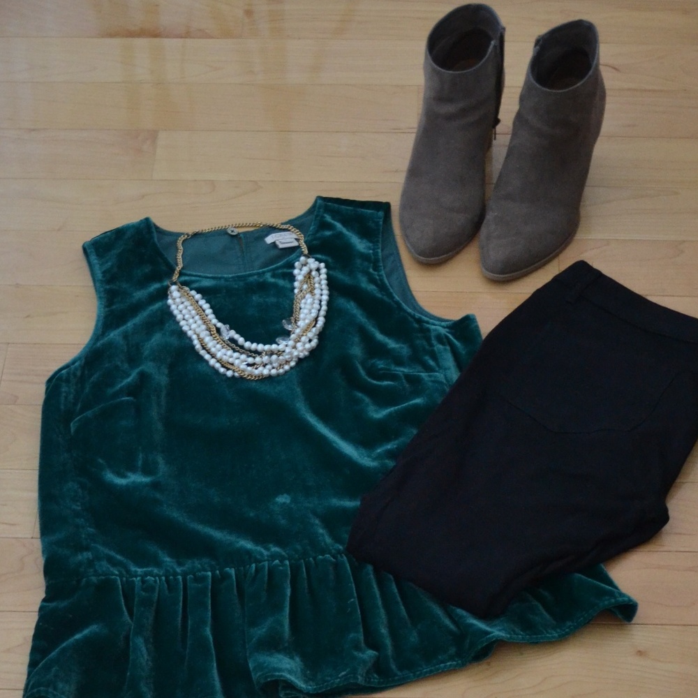 J.Crew Green Velvet Peplum Top, Size 2, EUC